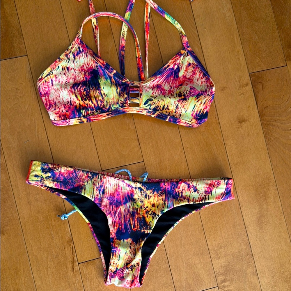 Colorful Abstract Bikini Set Jolyn bikini